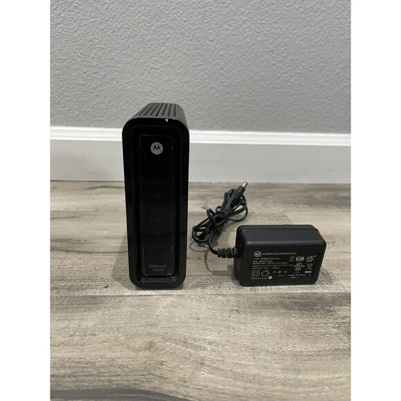 Arris Surfboard Cable Modem DOCSIS 3.0 200 Series Model SB6121 - Picture 1 of 3